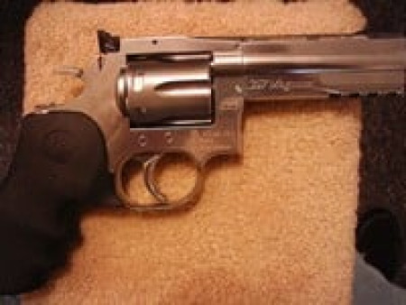 Dan Wesson 715 4" Pellet Revolver, Silver