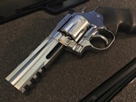 Dan Wesson 715 4" Pellet Revolver, Silver