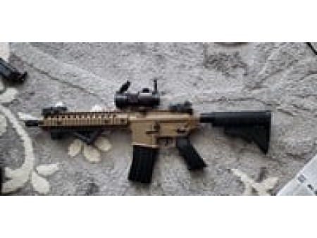 Crosman R1 Full Auto BB Air Rifle with Red Dot Sight