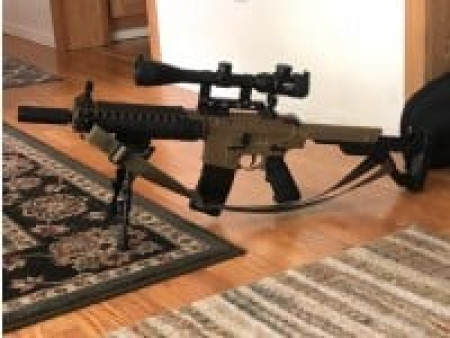 Crosman R1 Full Auto BB Air Rifle with Red Dot Sight