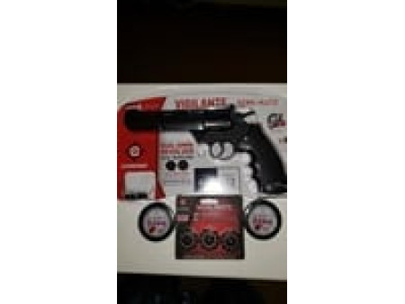 Crosman Vigilante CO2 Revolver