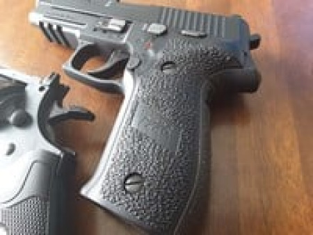 SIG Sauer P226 CO2 Pellet Pistol, Black