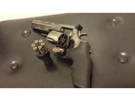 Dan Wesson 715 6" Pellet Revolver, Steel Grey