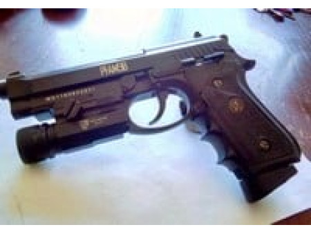 Crosman PFAM9B CO2 Full-Auto BB Pistol