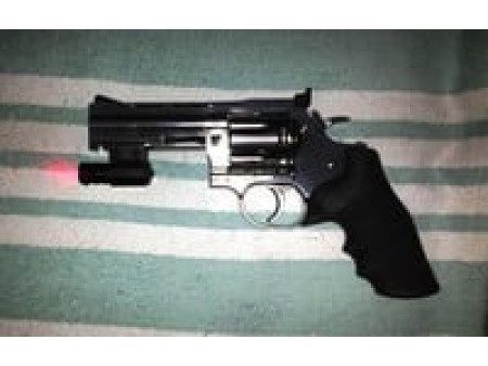 Dan Wesson 715 4" Pellet Revolver, Silver